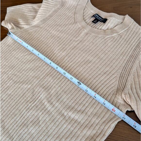 Banana Republic Tan 100% Merino Wool Short Sleeve Ribbed Sweater, size S - Picture 5 of 6